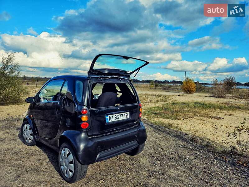 Купе Smart Fortwo 2000 в Ворзеле
