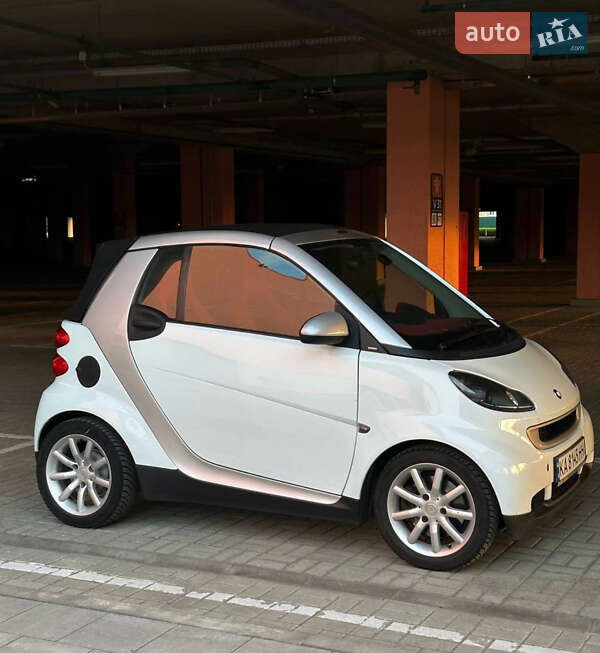 Кабріолет Smart Fortwo 2010 в Києві