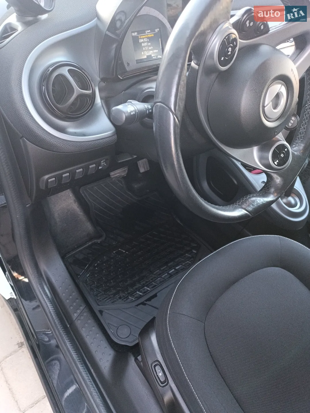 2017 Smart Fortwo - мініатюра 19
