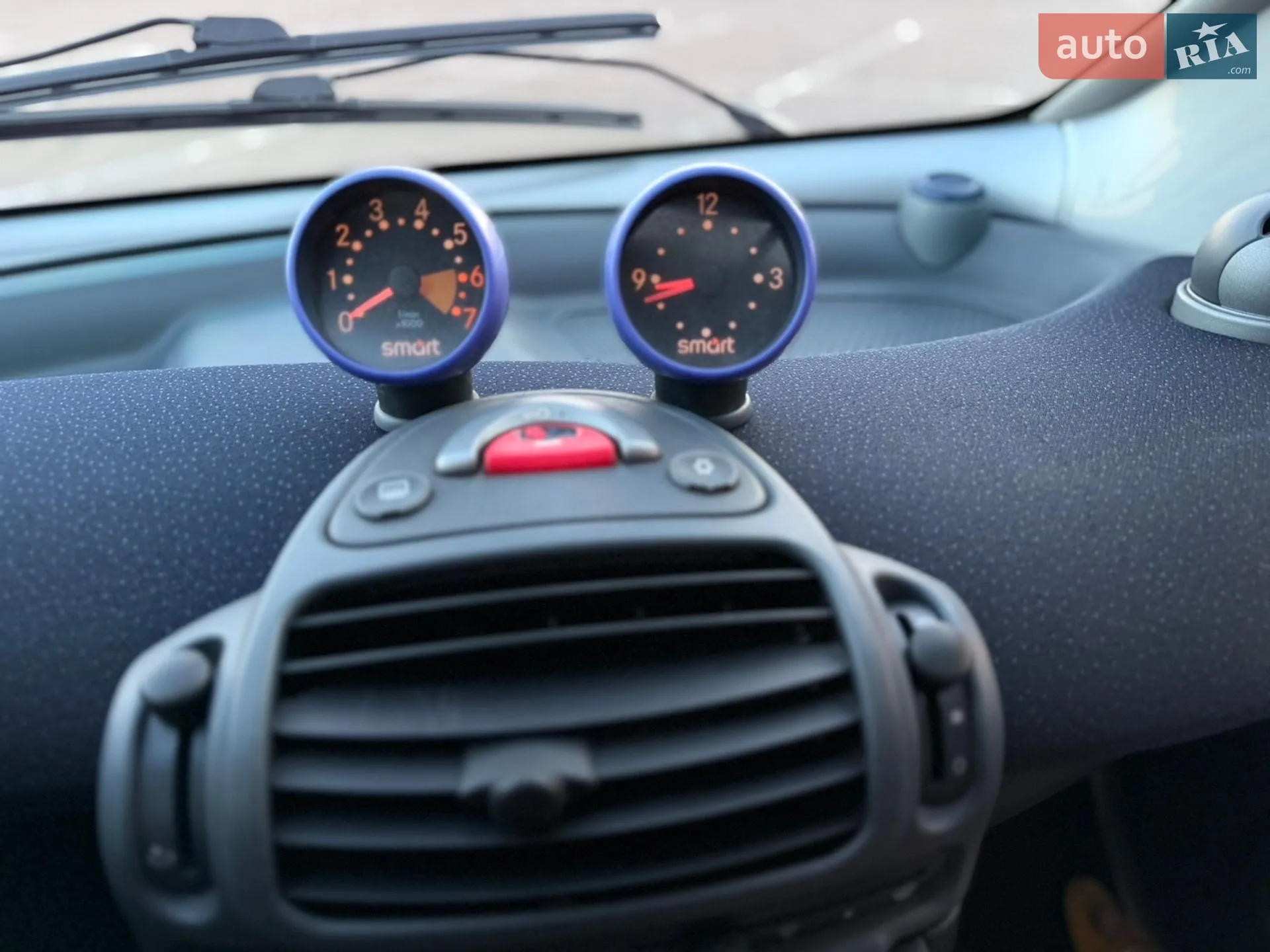 Smart Fortwo 2001 VIN WME01MC011H008457 фото оголошення 8 з 10
