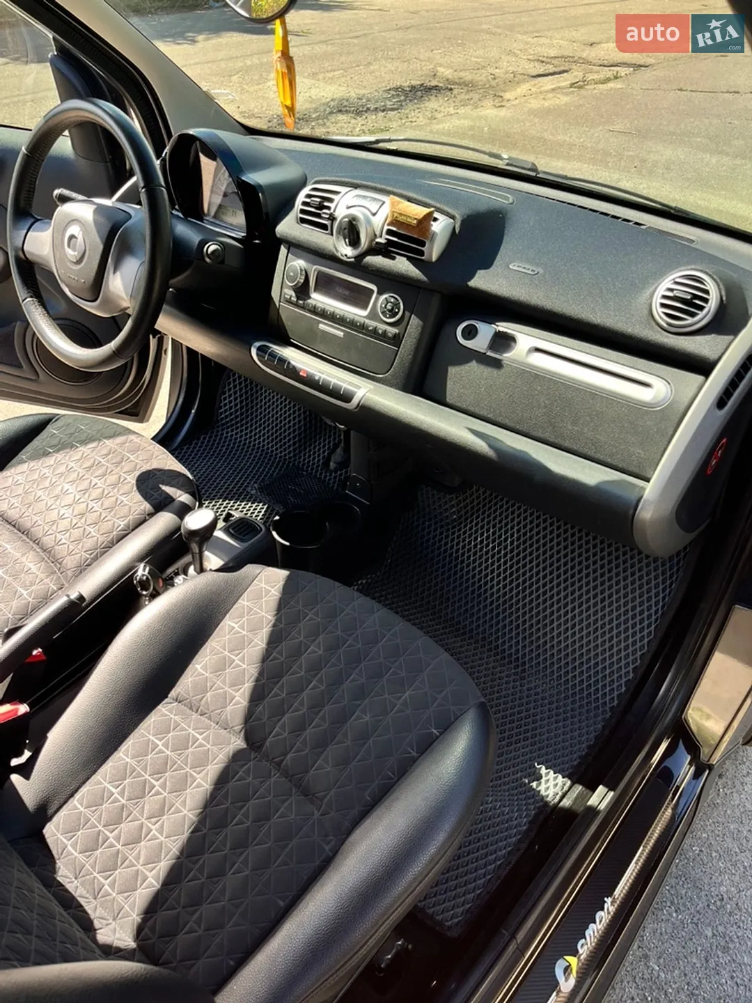 2011 Smart Fortwo - мініатюра 10