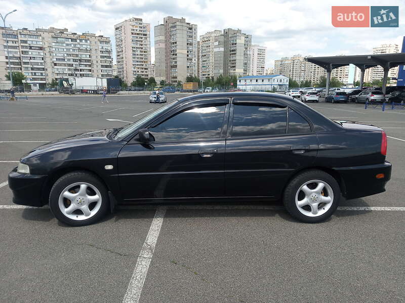 Седан SouEast Lioncel 2006 в Киеве