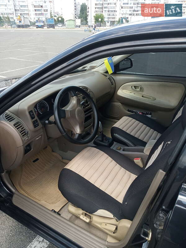 Седан SouEast Lioncel 2006 в Киеве