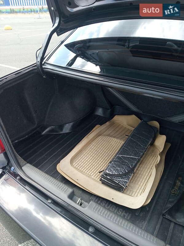 Седан SouEast Lioncel 2006 в Киеве