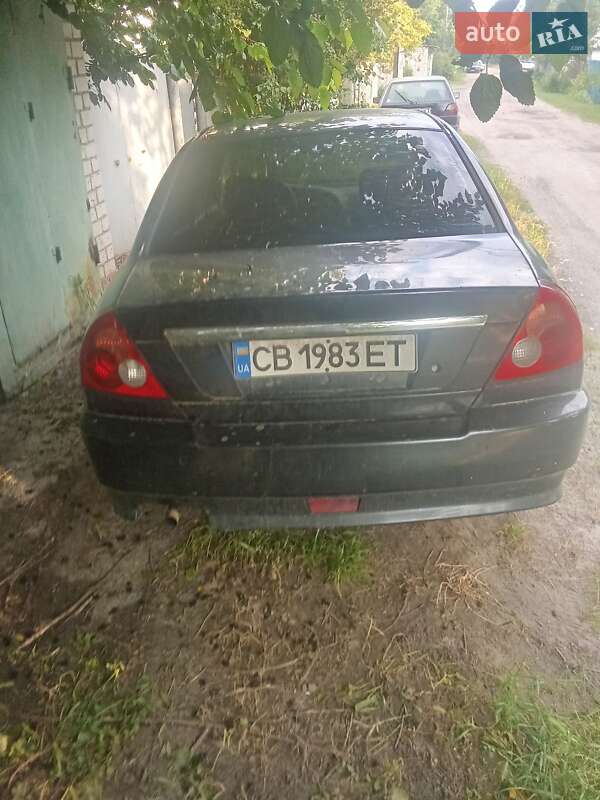 Седан SouEast Lioncel 2007 в Чернигове