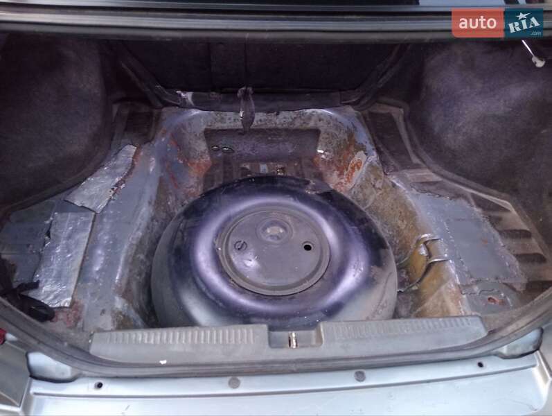 Седан SouEast Lioncel 2007 в Кропивницькому