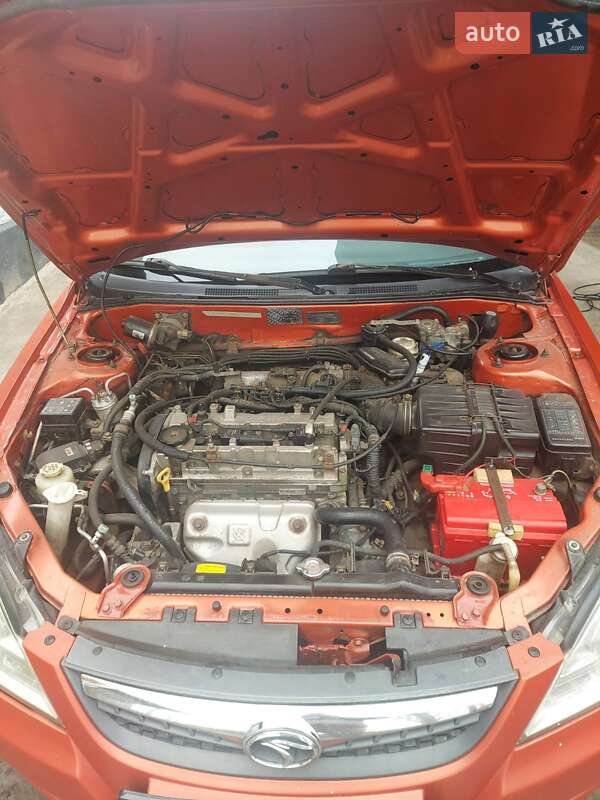 Седан SouEast V3 2010 в Киеве