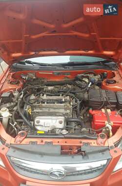 Седан SouEast V3 2010 в 