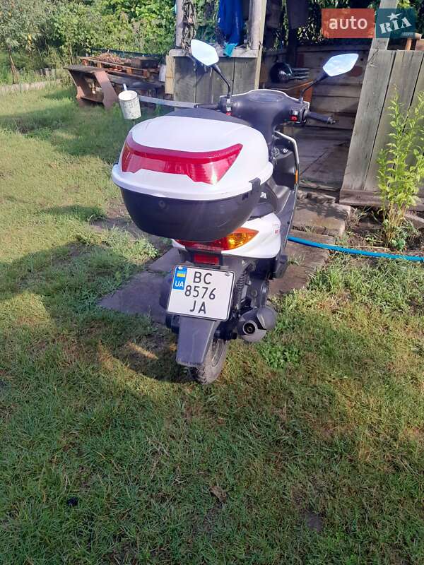 Скутер Spark SP 125R 2024 в Наварії фото 2 Скутер Spark SP 125R 2024 в Наварії