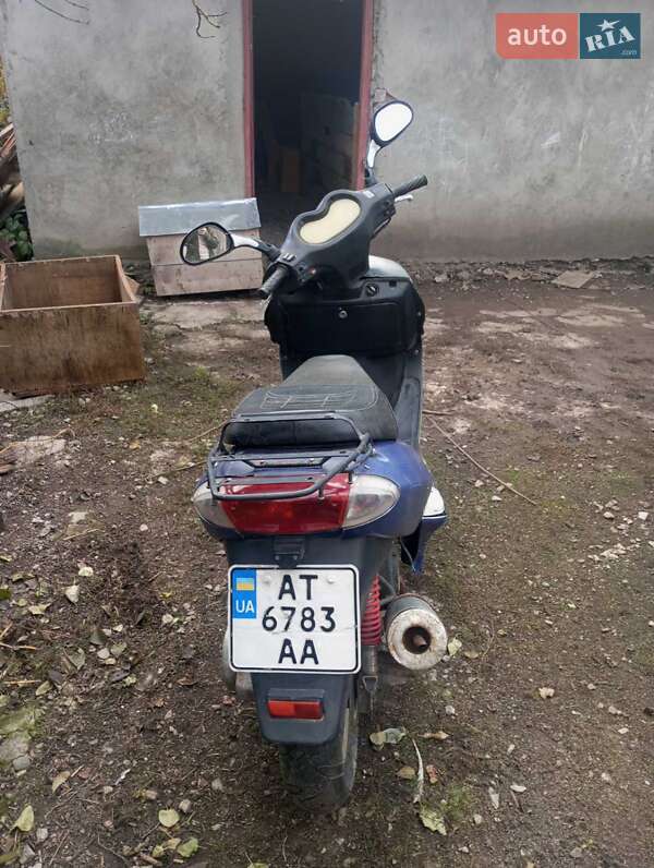 Скутер Spark SP 150-16 2014 в Чемерівцях