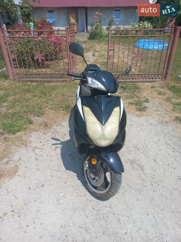 Вантажні моторолери, мотоцикли, скутери, мопеди Spark SP 150S-17 2013 в Львові