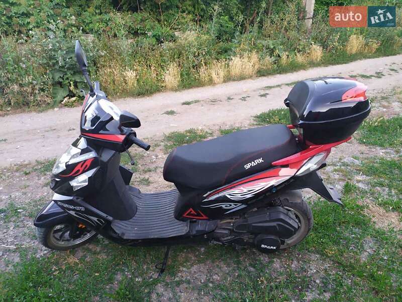 Скутер Spark SP 150S-17B 2020 в 