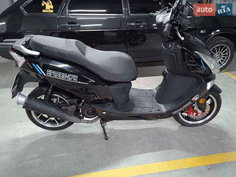 Максі-скутер Spark SP 150S-17R 2019 в Дніпрі