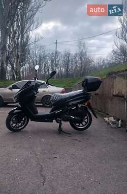 Скутер Spark SP 150S-18 2024 в 