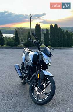 Мотоцикл Без обтікачів (Naked bike) Spark SP 200R-32 2024 в 