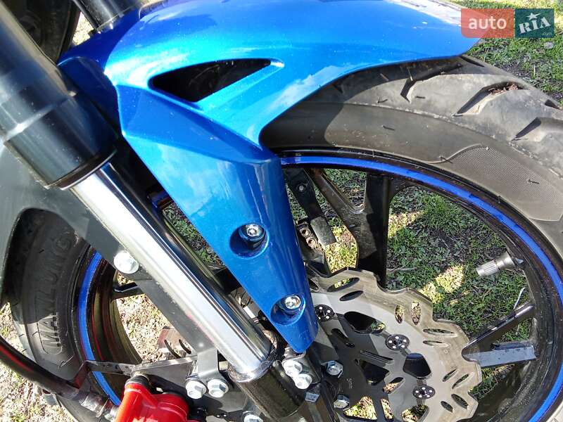 Мотоцикл Без обтікачів (Naked bike) Spark SP 250R-33 2024 в Дніпрі