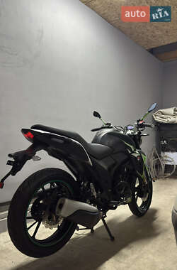 Мотоцикл Без обтекателей (Naked bike) Spark SP 250R-35 2024 в 