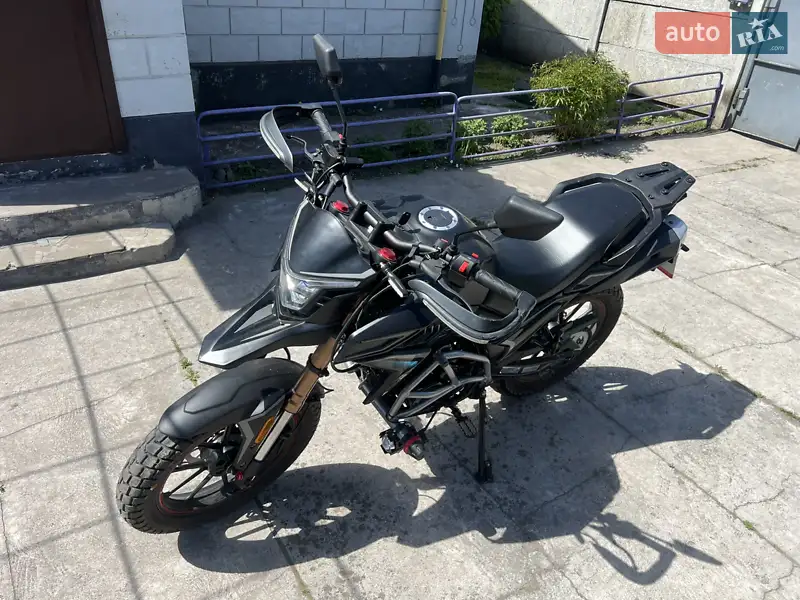 Spark SP 300T-2 2024