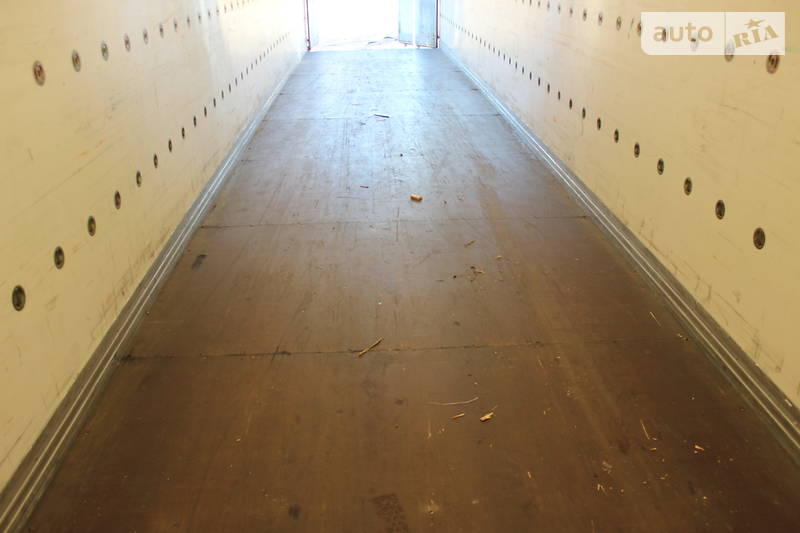 Изотермическая будка Spier AGL 2002 в Хусте