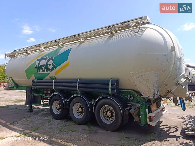 Зерновоз - полуприцеп Spitzer S27DS 2001 в Ровно фото 2 Зерновоз - полуприцеп Spitzer S27DS 2001 в Ровно