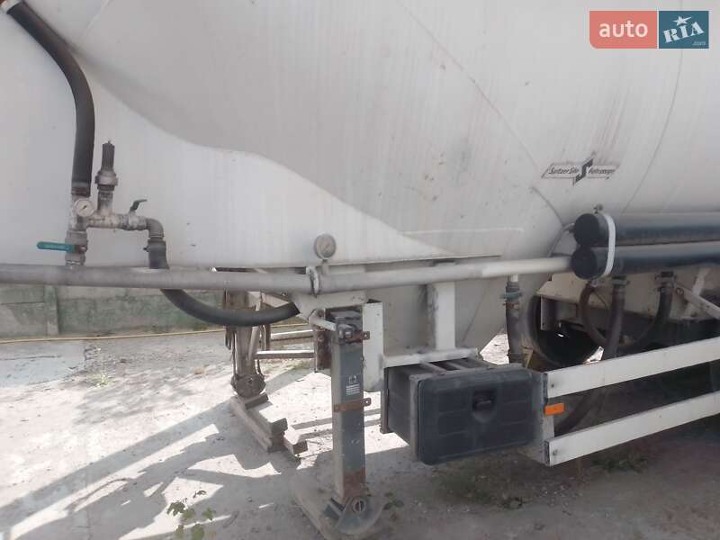 Цистерна полуприцеп Spitzer SF 1995 в Черкассах