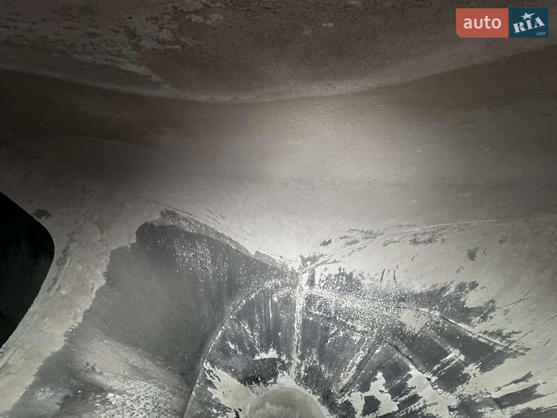 Цементовоз Spitzer SF 1994 в Чернівцях