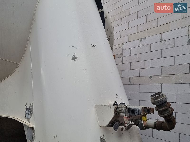 Цистерна полуприцеп Spitzer SF 1998 в Броварах