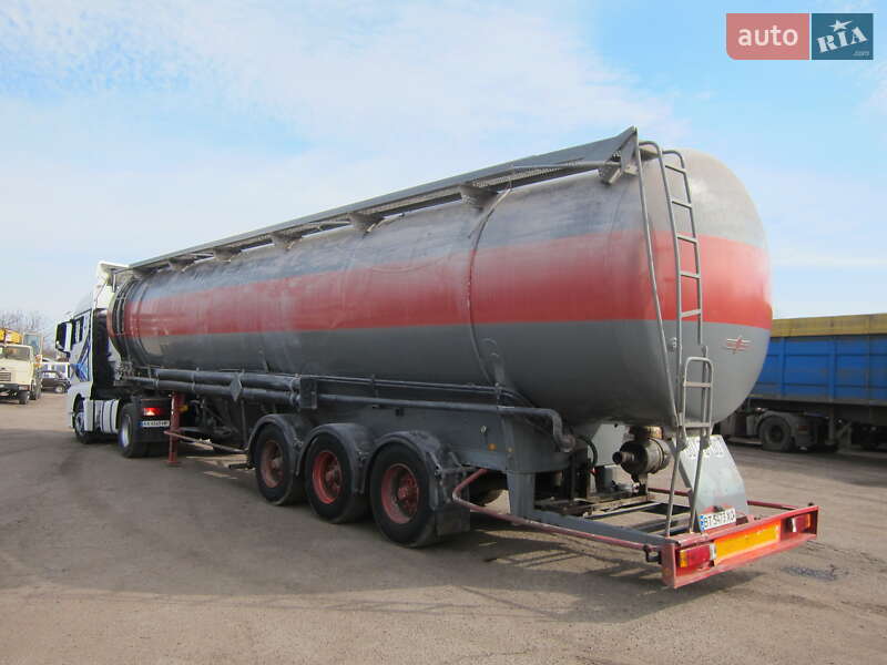 Цистерна полуприцеп Spitzer Silos 1993 в Виннице