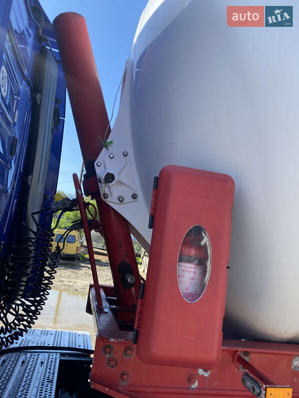 Зерновоз - прицеп Spitzer Silos 2003 в Тернополе