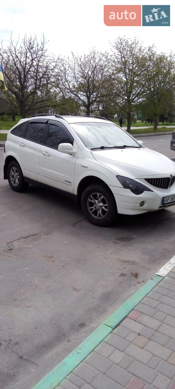 2010 SsangYong Actyon - мініатюра 10