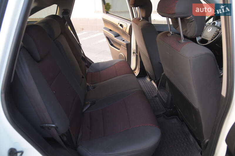 Внедорожник / Кроссовер SsangYong Actyon 2010 в Львове