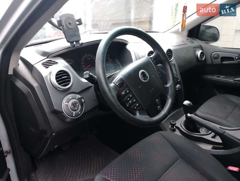 Позашляховик / Кросовер SsangYong Actyon 2010 в Краматорську