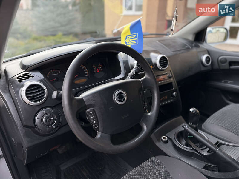 Позашляховик / Кросовер SsangYong Actyon 2008 в Тернополі