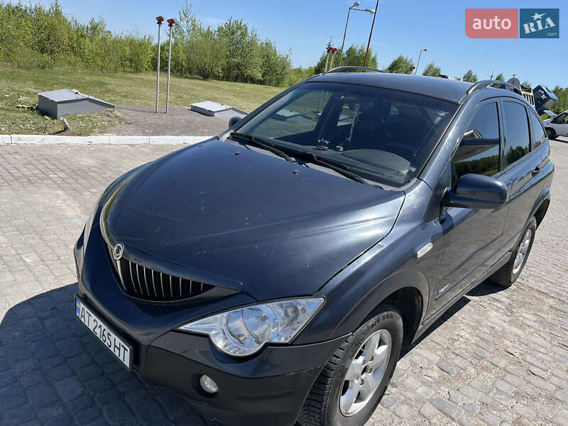 Позашляховик / Кросовер SsangYong Actyon 2008 в 