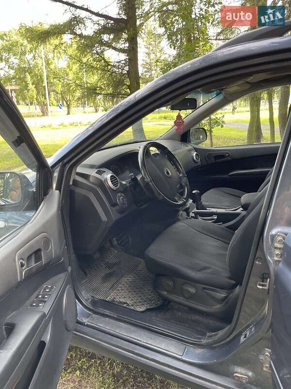 Позашляховик / Кросовер SsangYong Actyon 2008 в Львові фото 2 Позашляховик / Кросовер SsangYong Actyon 2008 в Львові