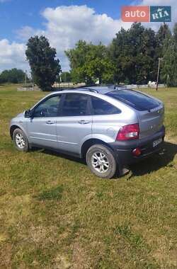 Позашляховик / Кросовер SsangYong Actyon 2009 в 