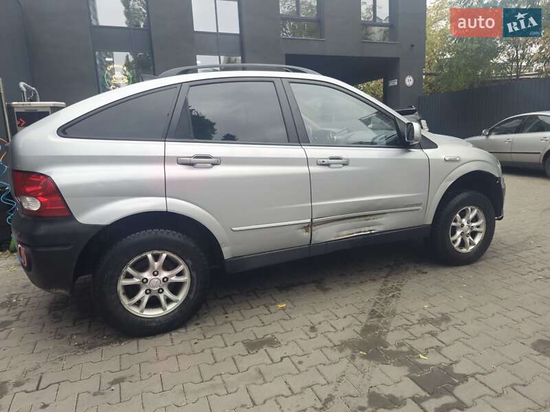 Позашляховик / Кросовер SsangYong Actyon 2009 в Києві