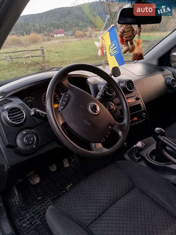 Внедорожник / Кроссовер SsangYong Actyon 2007 в Самборе фото 4 Внедорожник / Кроссовер SsangYong Actyon 2007 в Самборе