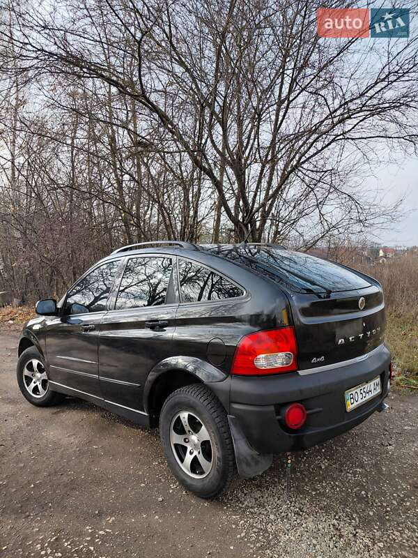 Позашляховик / Кросовер SsangYong Actyon 2008 в Тернополі