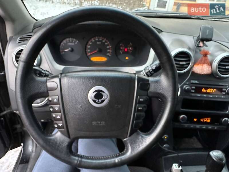 Позашляховик / Кросовер SsangYong Actyon 2011 в Києві