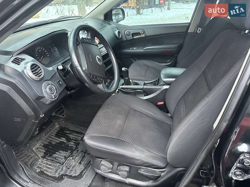 Позашляховик / Кросовер SsangYong Actyon 2011 в Києві