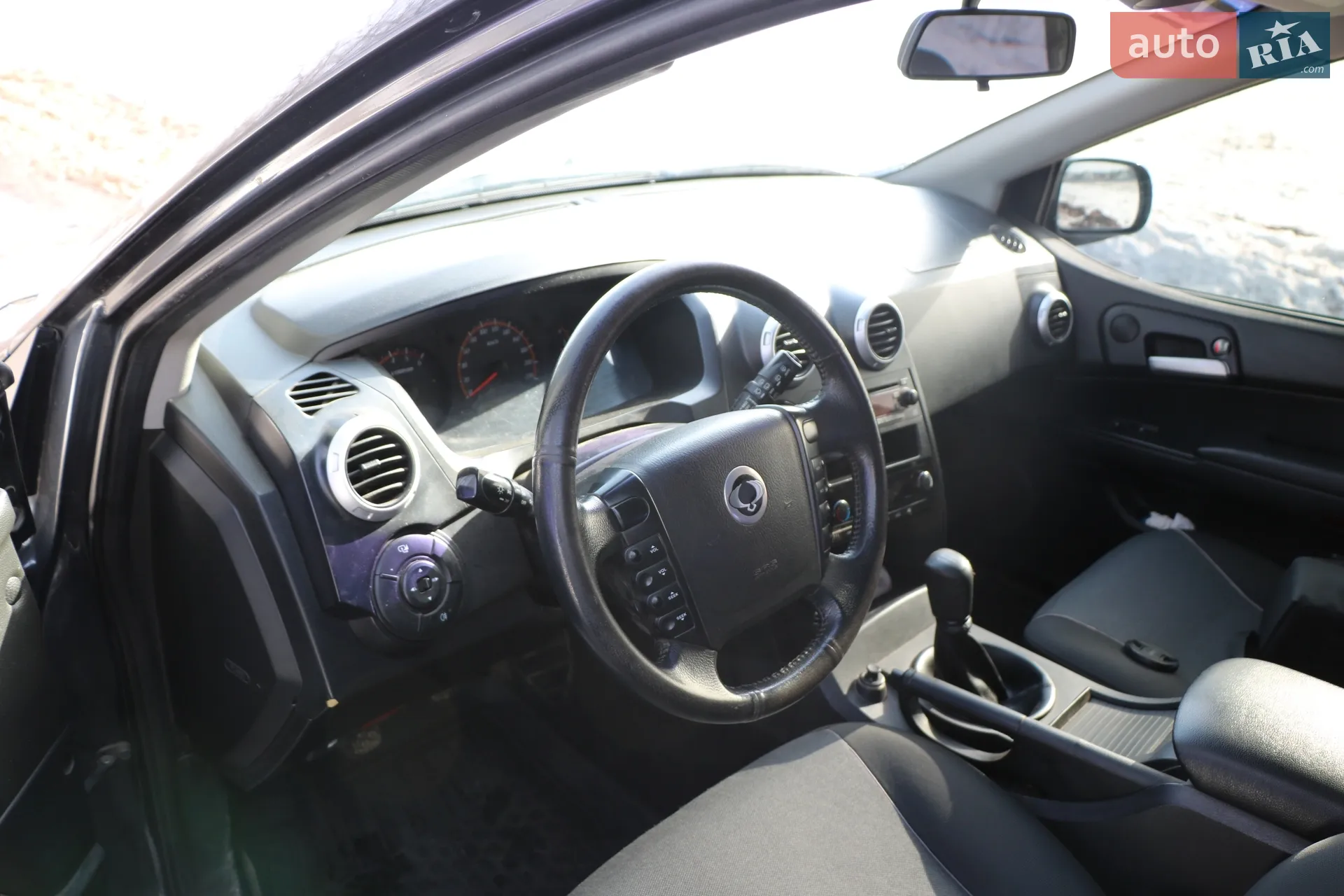 2010 SsangYong Actyon - мініатюра 4