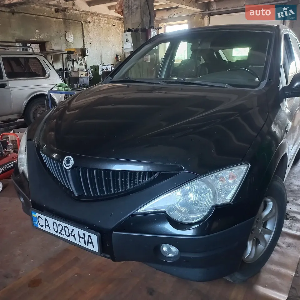 2010 SsangYong Actyon - мініатюра 15