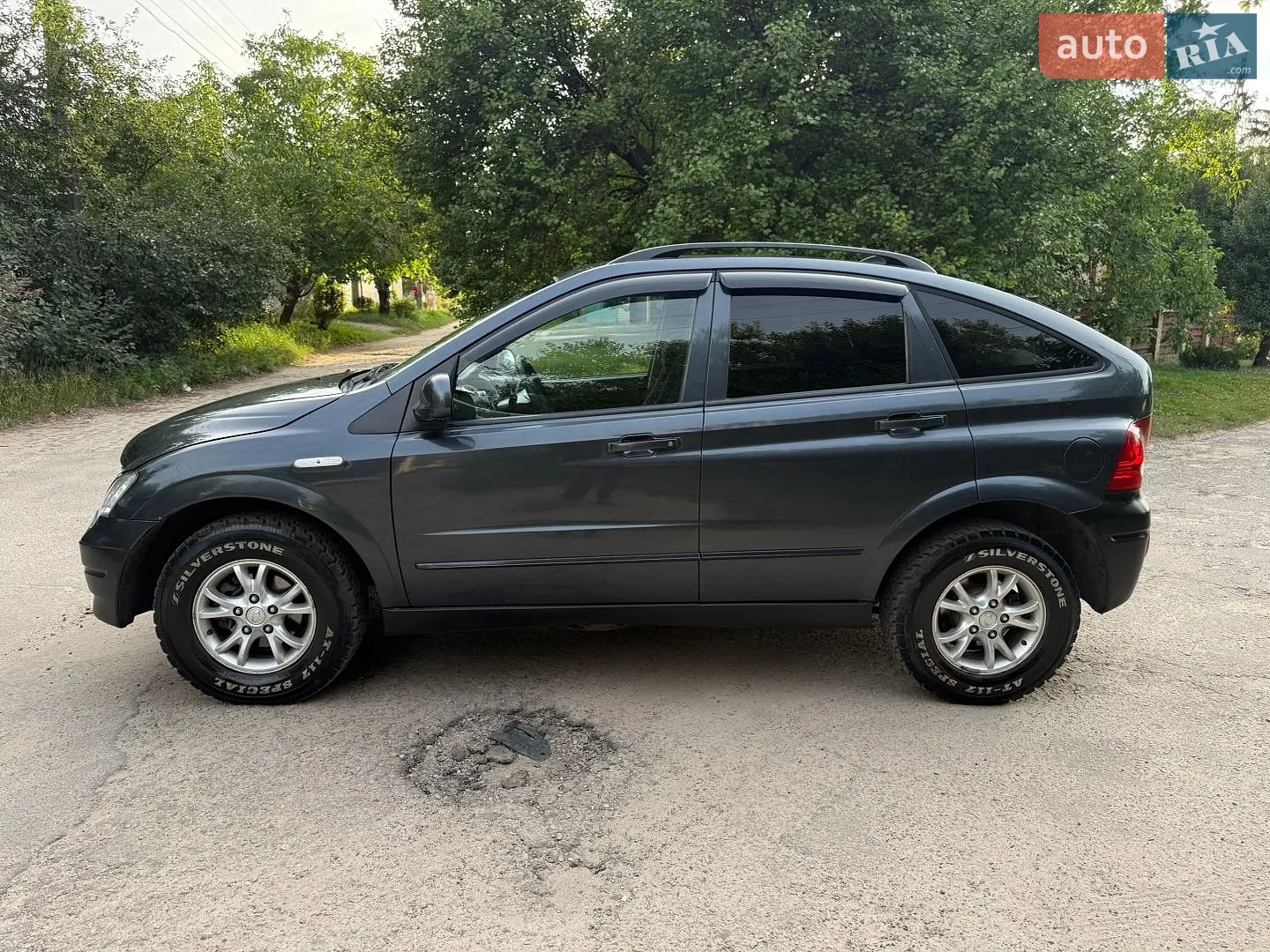 2011 SsangYong Actyon - мініатюра 10
