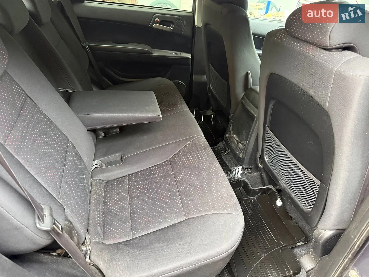 2011 SsangYong Actyon - мініатюра 15