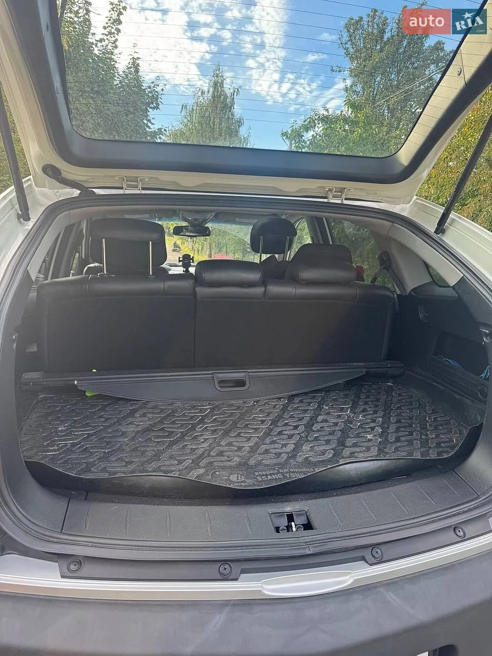 2010 SsangYong Actyon - мініатюра 12