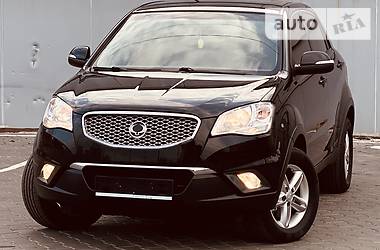 Позашляховик / Кросовер SsangYong Korando 2014 в 