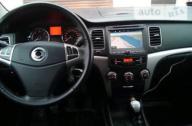 Позашляховик / Кросовер SsangYong Korando 2012 в 