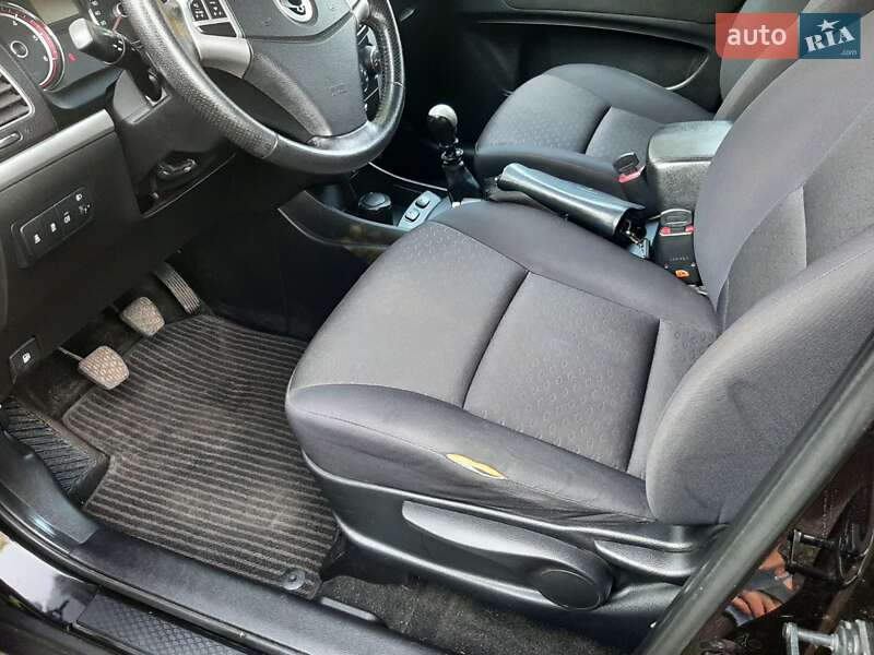 Внедорожник / Кроссовер SsangYong Korando 2012 в Дергачах