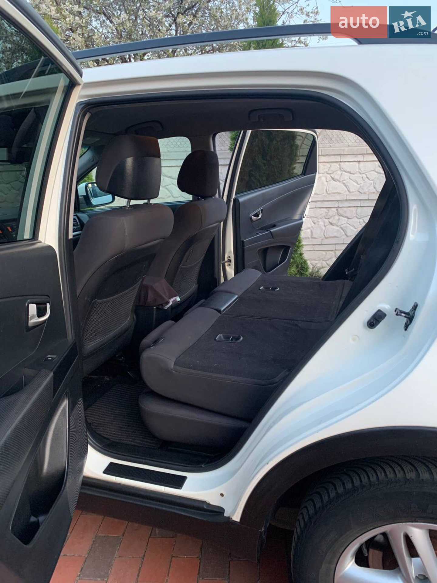 2011 SsangYong Korando - мініатюра 20